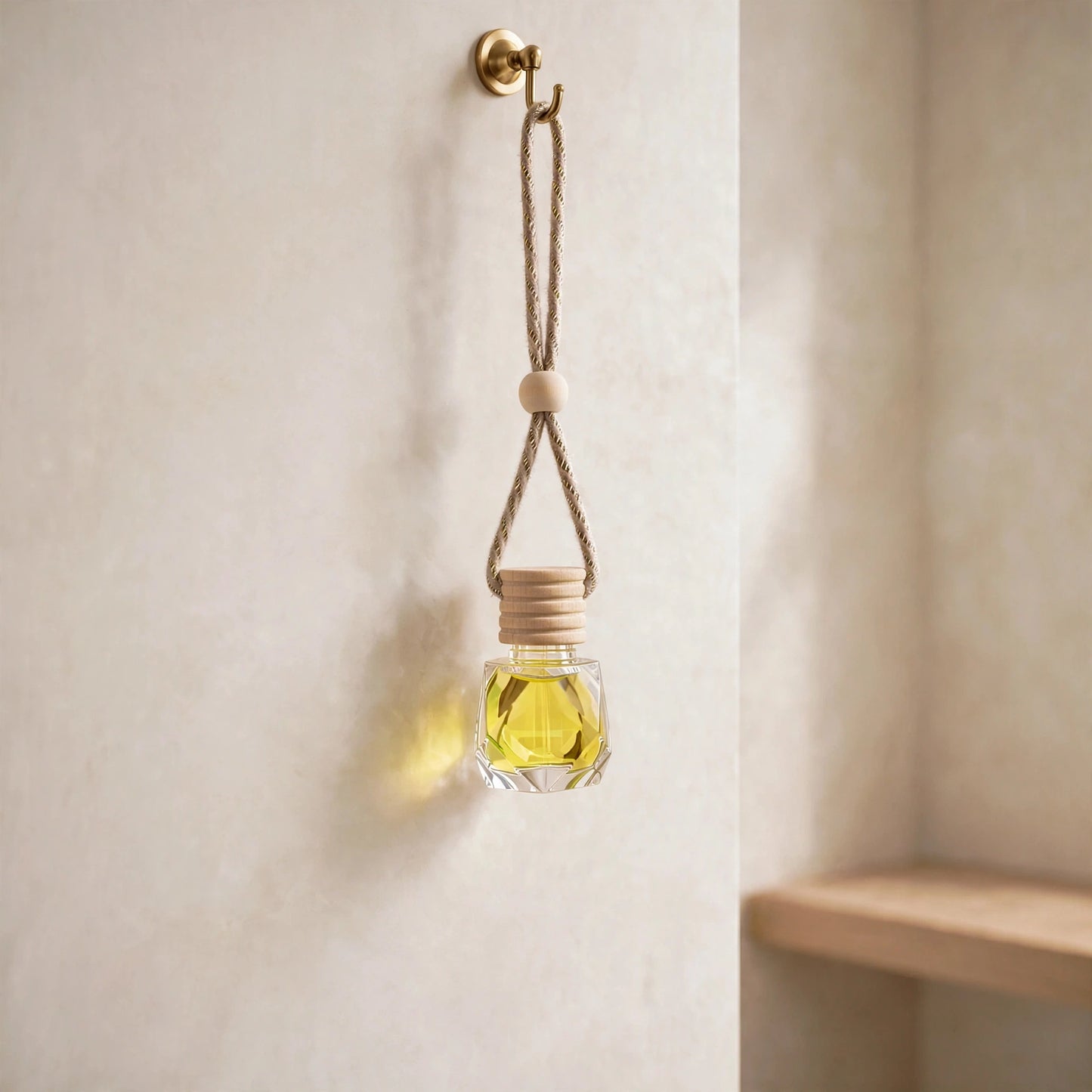 LUMERA hanging fragrance diffuser